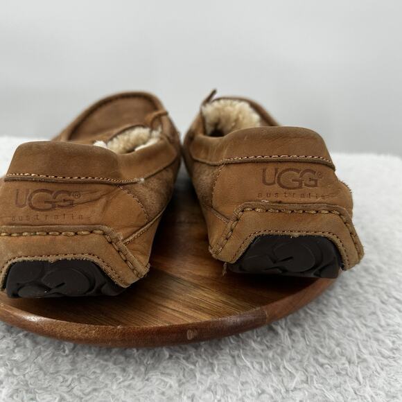 Ugg Slipper Mens 9 Leather Sheepskin Chestnut Moc Toe Lace up - Picture 5 of 10